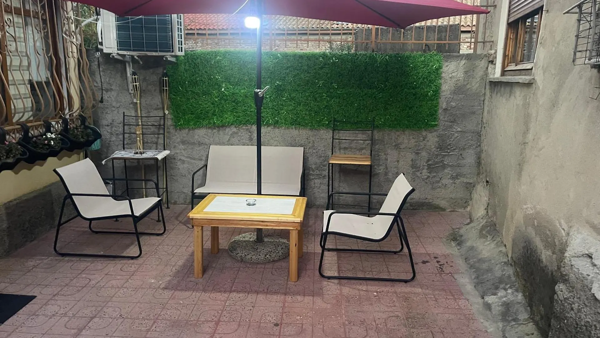 Romeo Apt With Private Garden Korce
