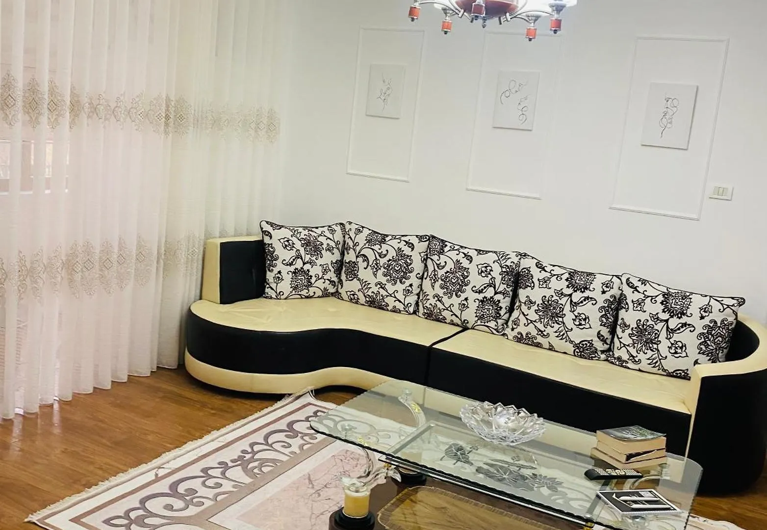 Affittacamere Romeo Apt With Private Garden Korce